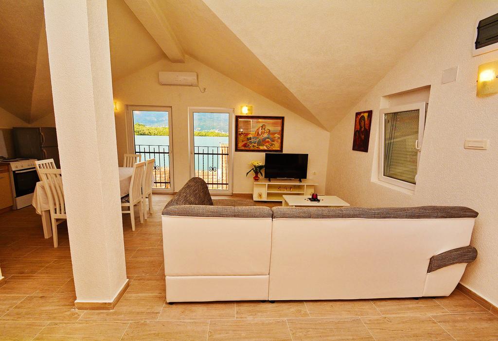 Apartments Bella Di Boka Tivat Ngoại thất bức ảnh