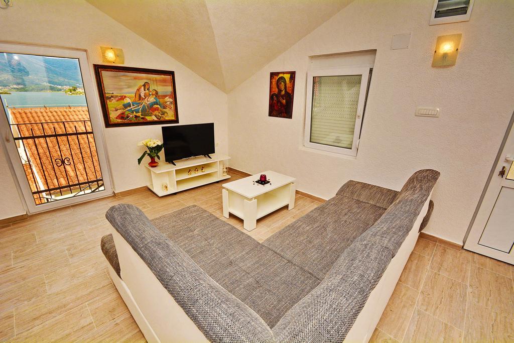 Apartments Bella Di Boka Tivat Ngoại thất bức ảnh