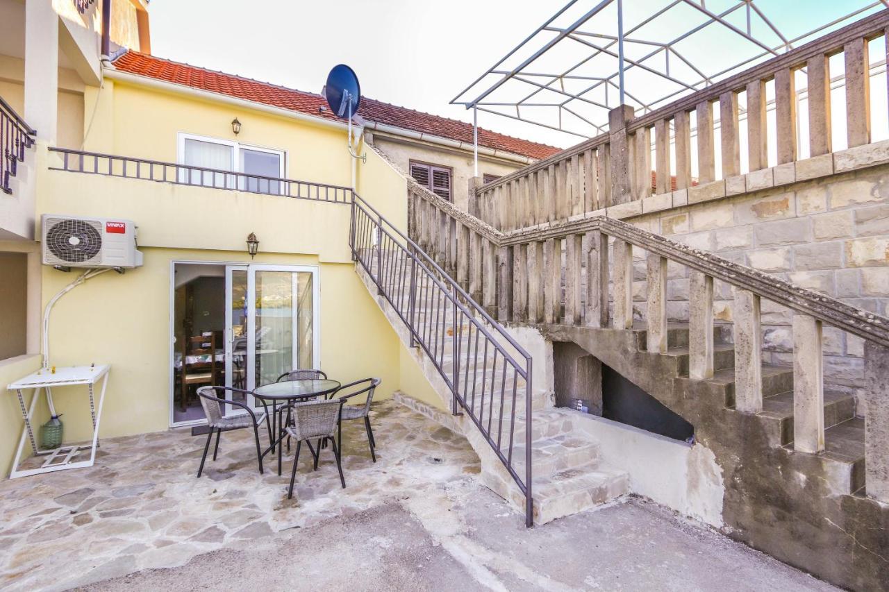 Apartments Bella Di Boka Tivat Ngoại thất bức ảnh